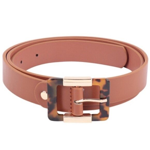NWT TREND ALERT  STYLISH BELT ACRYLIC PU BUCKLE FAUX LEATHER FASHION BELT